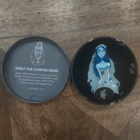 Erstwilder Corpse Bride Brooch New - Picture 1 of 3